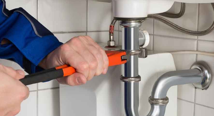 فحص-تسربات-المياه